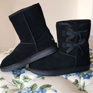 ◇Shoe Sale◇ Girls black Uggs (Koolburra)